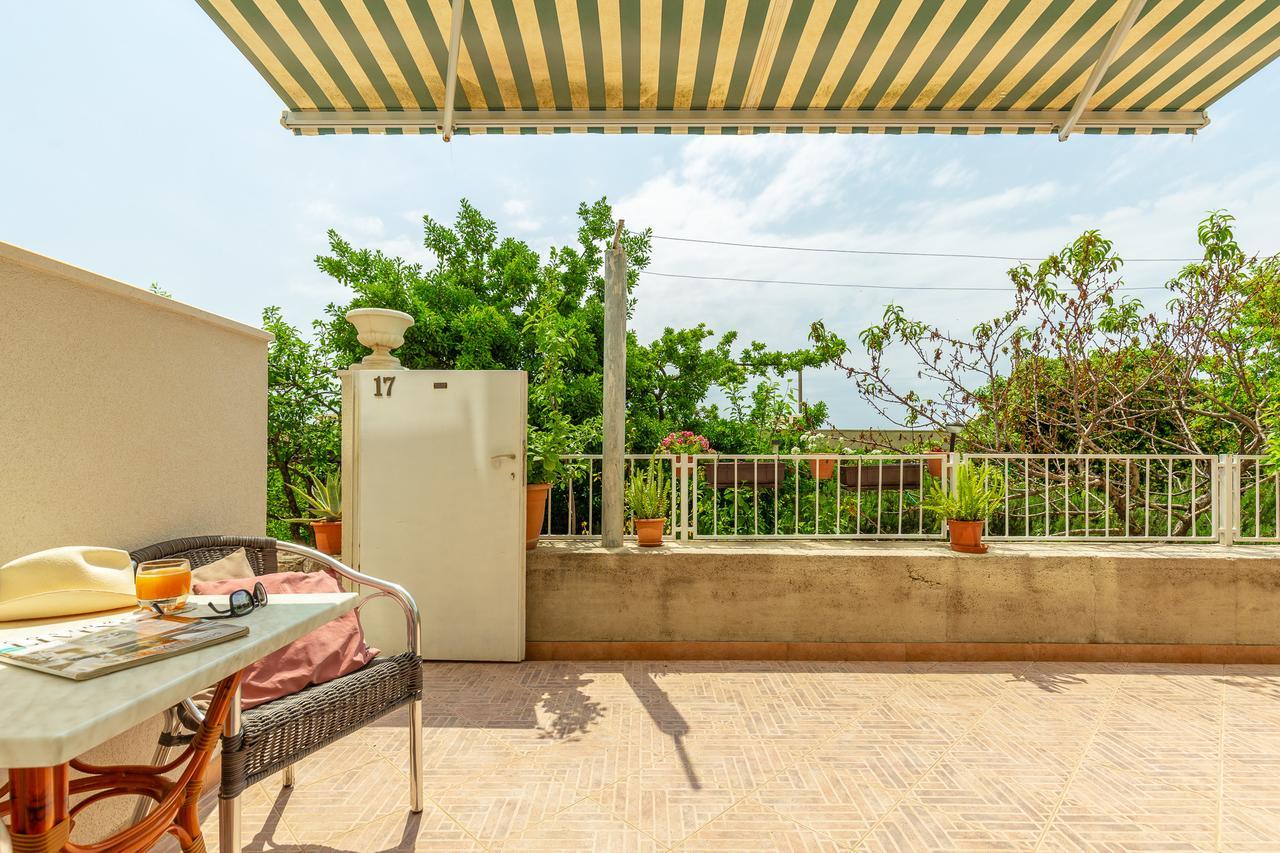 Studio Kristic, Cozy Studio With A Terrace Дубровник Экстерьер фото