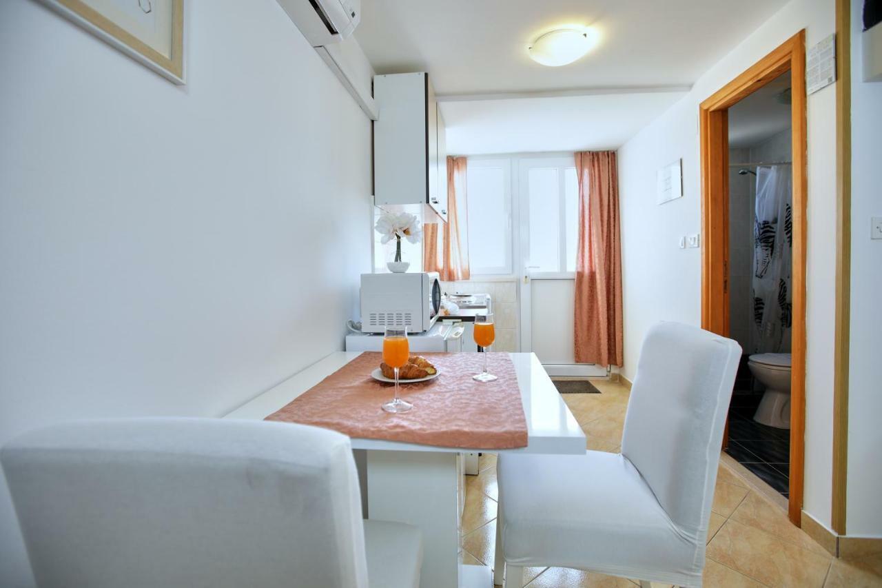 Studio Kristic, Cozy Studio With A Terrace Дубровник Экстерьер фото